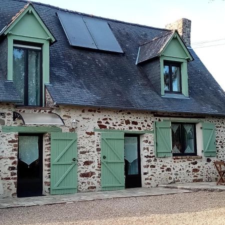 Saint-Ouen-Des-Toits Chambre D Hote La Roussiere المظهر الخارجي الصورة